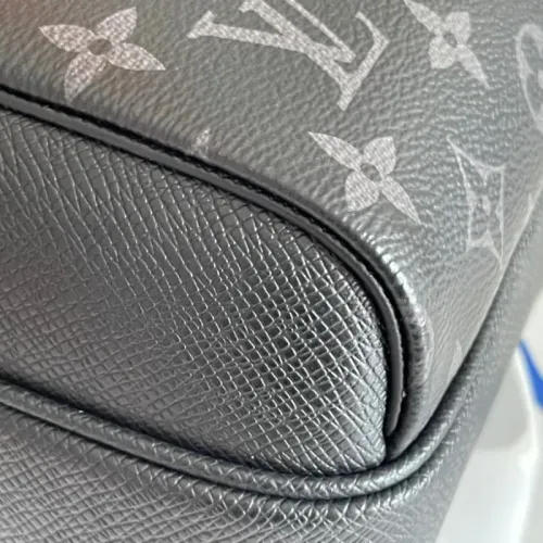 Cheap Louis Vuitton AAA Man Messenger Bags #1397444 Replica Wholesale [$150.00 USD] [ITEM#1397444] on Replica Louis Vuitton AAA Man Messenger Bags