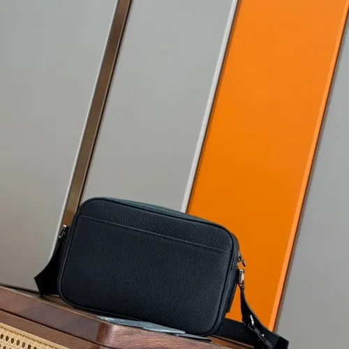 Cheap Christian Dior AAA Man Messenger Bags #1397521 Replica Wholesale [$160.00 USD] [ITEM#1397521] on Replica Christian Dior AAA Man Messenger Bags