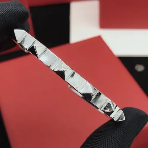 Cheap Valentino Bracelets #1397673 Replica Wholesale [$27.00 USD] [ITEM#1397673] on Replica Valentino Bracelets