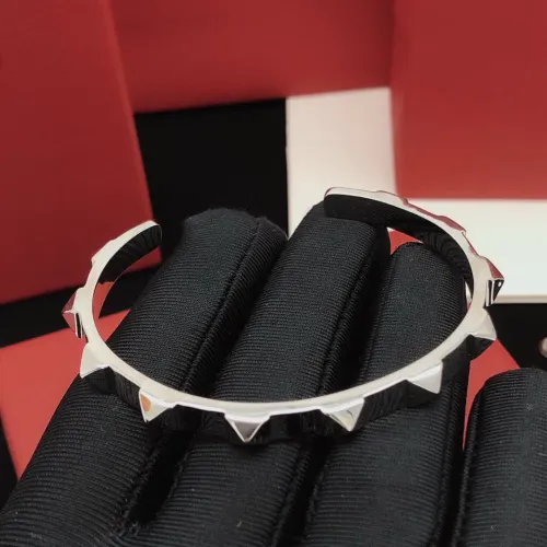 Cheap Valentino Bracelets #1397673 Replica Wholesale [$27.00 USD] [ITEM#1397673] on Replica Valentino Bracelets