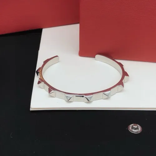 Cheap Valentino Bracelets #1397673 Replica Wholesale [$27.00 USD] [ITEM#1397673] on Replica Valentino Bracelets