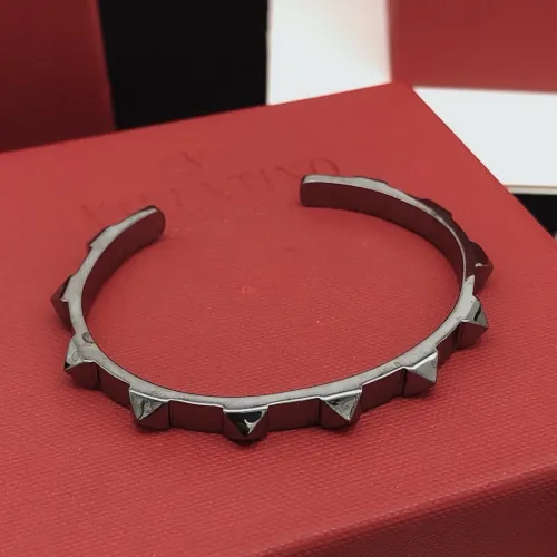 Cheap Valentino Bracelets #1397675 Replica Wholesale [$27.00 USD] [ITEM#1397675] on Replica Valentino Bracelets
