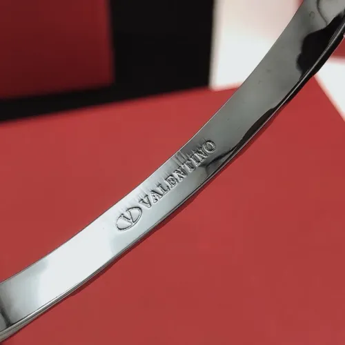 Cheap Valentino Bracelets #1397675 Replica Wholesale [$27.00 USD] [ITEM#1397675] on Replica Valentino Bracelets