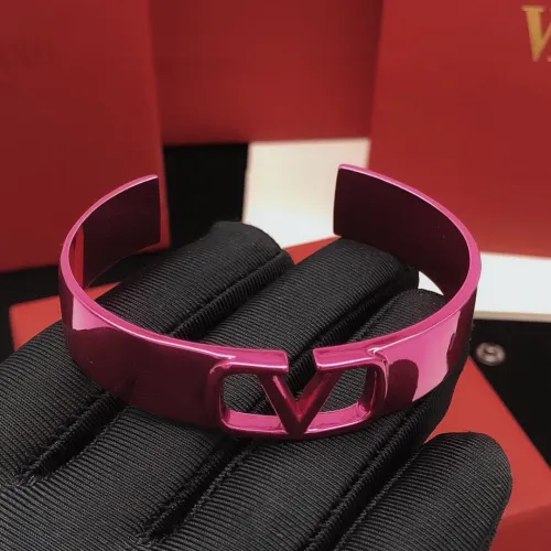 Cheap Valentino Bracelets #1397677 Replica Wholesale [$29.00 USD] [ITEM#1397677] on Replica Valentino Bracelets