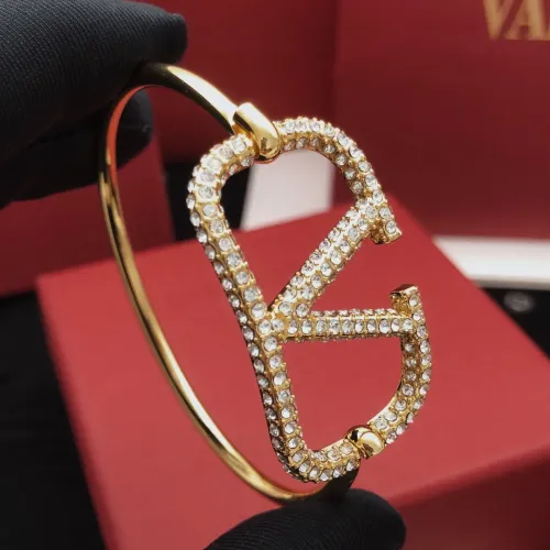 Cheap Valentino Bracelets #1397679 Replica Wholesale [$29.00 USD] [ITEM#1397679] on Replica Valentino Bracelets