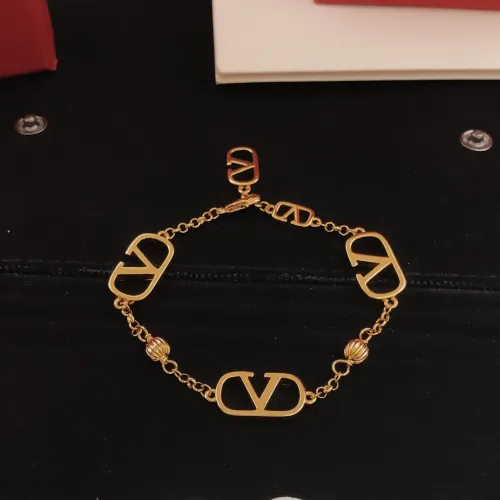 Cheap Valentino Bracelets #1397687 Replica Wholesale [$27.00 USD] [ITEM#1397687] on Replica Valentino Bracelets