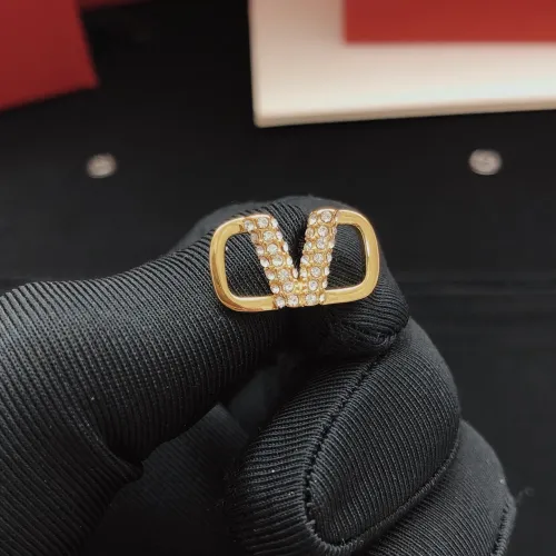 Cheap Valentino Earrings For Women #1397693 Replica Wholesale [$27.00 USD] [ITEM#1397693] on Replica Valentino Earrings