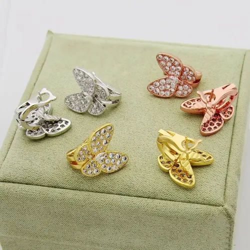 Cheap Van Cleef &amp; Arpels Earrings For Women #1397713 Replica Wholesale [$32.00 USD] [ITEM#1397713] on Replica Van Cleef &amp; Arpels Earrings