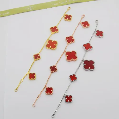 Cheap Van Cleef &amp; Arpels Bracelets For Women #1397720 Replica Wholesale [$32.00 USD] [ITEM#1397720] on Replica Van Cleef &amp; Arpels Bracelets