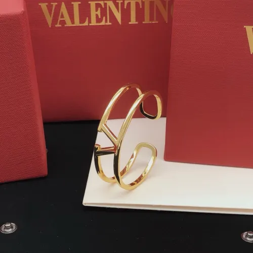 Cheap Valentino Bracelets #1397728 Replica Wholesale [$27.00 USD] [ITEM#1397728] on Replica Valentino Bracelets