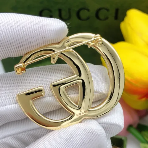 Cheap Gucci Brooches #1397825 Replica Wholesale [$27.00 USD] [ITEM#1397825] on Replica Gucci Brooches
