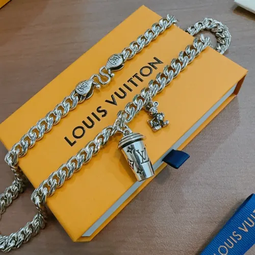 Cheap Louis Vuitton Necklaces #1397836 Replica Wholesale [$68.00 USD] [ITEM#1397836] on Replica Louis Vuitton Necklaces