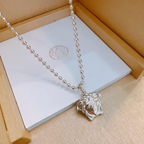 Cheap Versace Necklaces #1397923 Replica Wholesale [$42.00 USD] [ITEM#1397923] on Replica Versace Necklaces