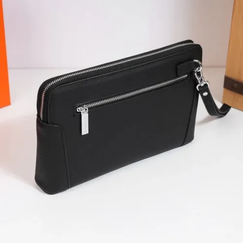 Cheap Burberry AAA Man Pouches #1397937 Replica Wholesale [$96.00 USD] [ITEM#1397937] on Replica Burberry AAA Man Wallets