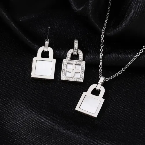 Cheap Louis Vuitton LV Jewelry Set For Women #1397982 Replica Wholesale [$40.00 USD] [ITEM#1397982] on Replica Louis Vuitton LV Jewelry Set