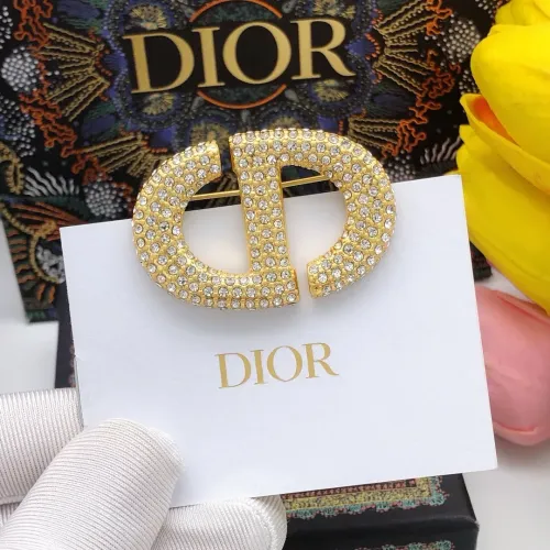 Cheap Christian Dior Brooches For Women #1397990 Replica Wholesale [$29.00 USD] [ITEM#1397990] on Replica Christian Dior Brooches