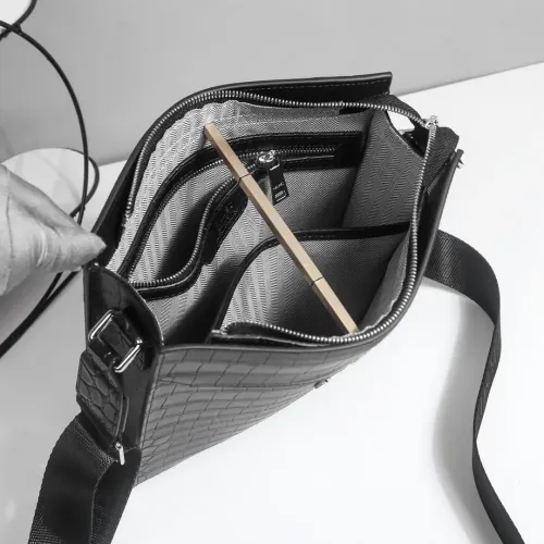 Cheap Hermes AAA Man Messenger Bags #1398125 Replica Wholesale [$108.00 USD] [ITEM#1398125] on Replica Hermes AAA Man Messenger Bags