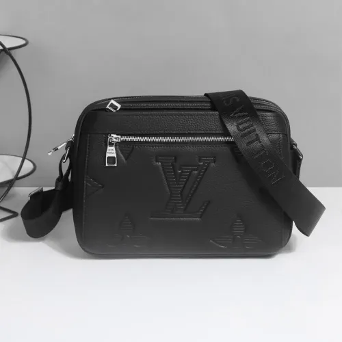 Louis Vuitton AAA Man Messenger Bags #1398215