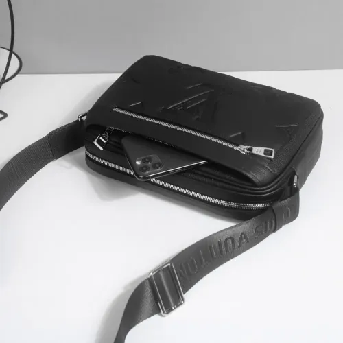 Cheap Louis Vuitton AAA Man Messenger Bags #1398215 Replica Wholesale [$108.00 USD] [ITEM#1398215] on Replica Louis Vuitton AAA Man Messenger Bags