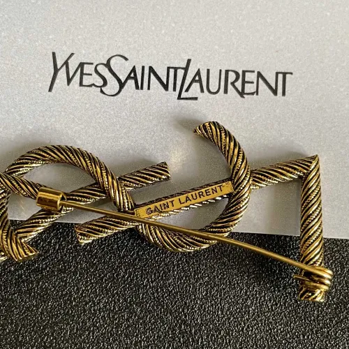 Cheap Yves Saint Laurent Brooches For Women #1398219 Replica Wholesale [$27.00 USD] [ITEM#1398219] on Replica Yves Saint Laurent Brooches