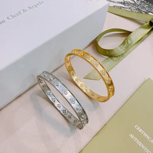 Cheap Van Cleef &amp; Arpels Bracelets #1398395 Replica Wholesale [$39.00 USD] [ITEM#1398395] on Replica Van Cleef &amp; Arpels Bracelets