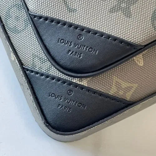 Cheap Louis Vuitton AAA Quality Messenger Bags For Unisex #1398428 Replica Wholesale [$68.00 USD] [ITEM#1398428] on Replica Louis Vuitton AAA Quality Messenger Bags