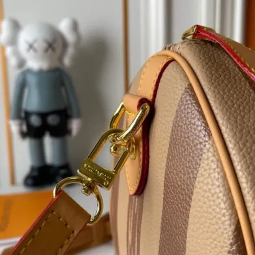 Cheap Louis Vuitton AAA Quality Handbags For Women #1398439 Replica Wholesale [$76.00 USD] [ITEM#1398439] on Replica Louis Vuitton AAA Quality Handbags