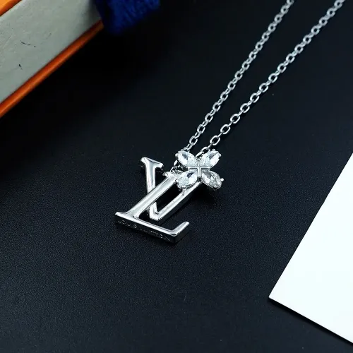 Cheap Louis Vuitton Necklaces #1398584 Replica Wholesale [$25.00 USD] [ITEM#1398584] on Replica Louis Vuitton Necklaces