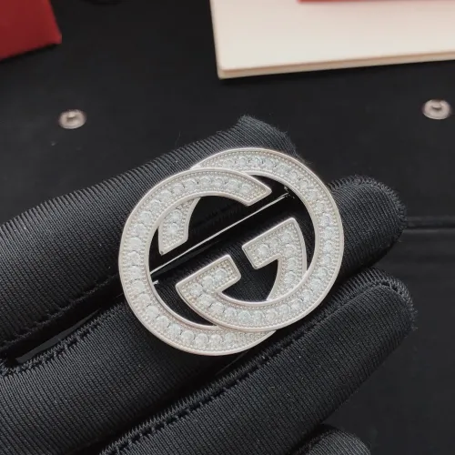 Cheap Gucci Brooches For Women #1398662 Replica Wholesale [$29.00 USD] [ITEM#1398662] on Replica Gucci Brooches