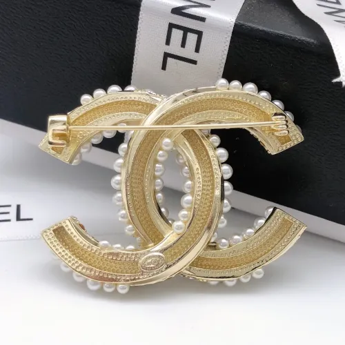 Cheap Chanel Brooches For Women #1398729 Replica Wholesale [$32.00 USD] [ITEM#1398729] on Replica Chanel Brooches