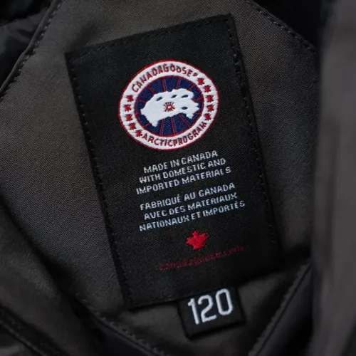 Cheap Canada Goose Down Feather Coat Long Sleeved For Kids #1398862 Replica Wholesale [$132.00 USD] [ITEM#1398862] on Replica Canada Goose Down Feather Coat