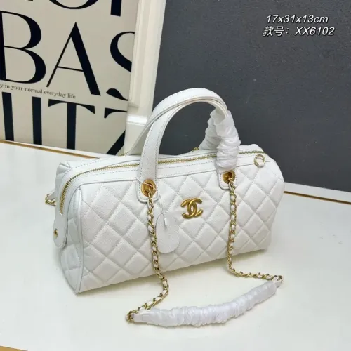 Chanel AAA Quality Handbags For Women #1398902