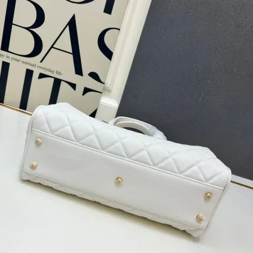 Cheap Chanel AAA Quality Handbags For Women #1398902 Replica Wholesale [$98.00 USD] [ITEM#1398902] on Replica Chanel AAA Quality Handbags
