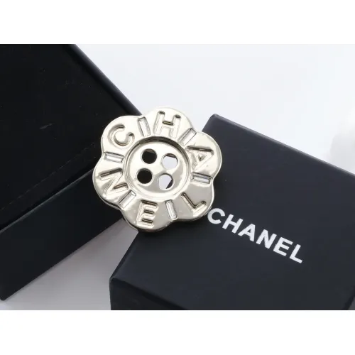 Chanel Brooches For Women #1399003