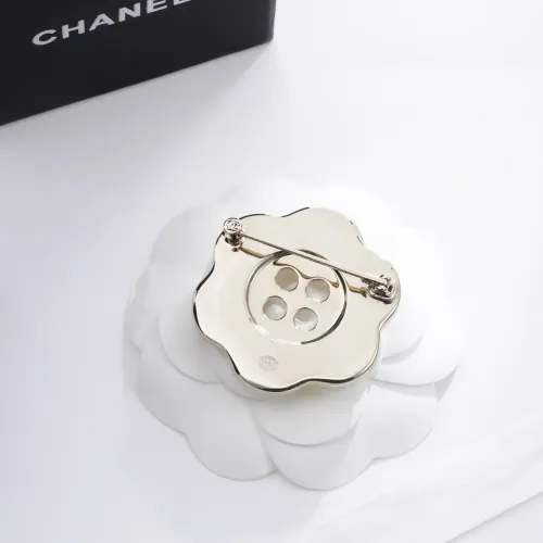 Cheap Chanel Brooches For Women #1399003 Replica Wholesale [$48.00 USD] [ITEM#1399003] on Replica Chanel Brooches