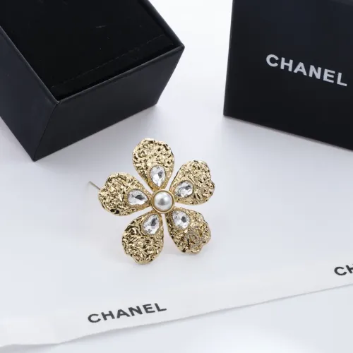 Cheap Chanel Brooches For Women #1399004 Replica Wholesale [$45.00 USD] [ITEM#1399004] on Replica Chanel Brooches