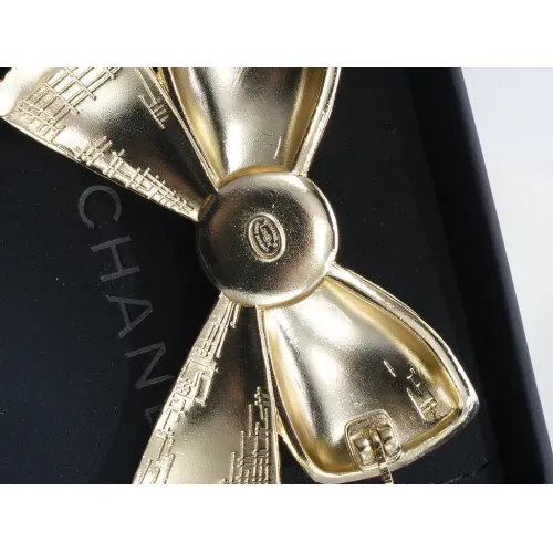 Cheap Chanel Brooches For Women #1399005 Replica Wholesale [$45.00 USD] [ITEM#1399005] on Replica Chanel Brooches