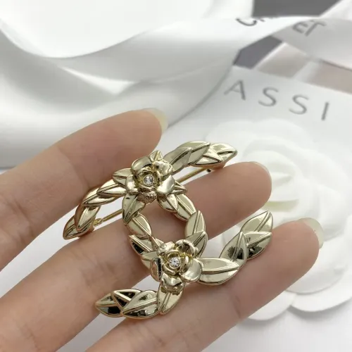 Cheap Chanel Brooches For Women #1399010 Replica Wholesale [$32.00 USD] [ITEM#1399010] on Replica Chanel Brooches