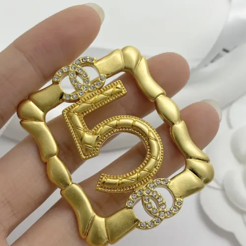 Cheap Chanel Brooches For Women #1399011 Replica Wholesale [$34.00 USD] [ITEM#1399011] on Replica Chanel Brooches