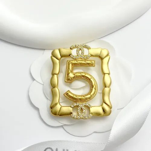 Cheap Chanel Brooches For Women #1399011 Replica Wholesale [$34.00 USD] [ITEM#1399011] on Replica Chanel Brooches