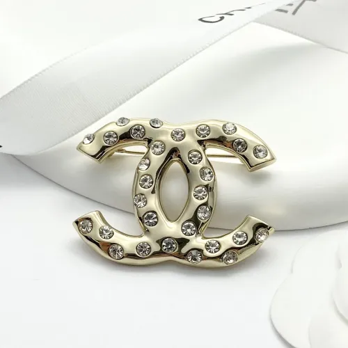 Cheap Chanel Brooches For Women #1399015 Replica Wholesale [$34.00 USD] [ITEM#1399015] on Replica Chanel Brooches