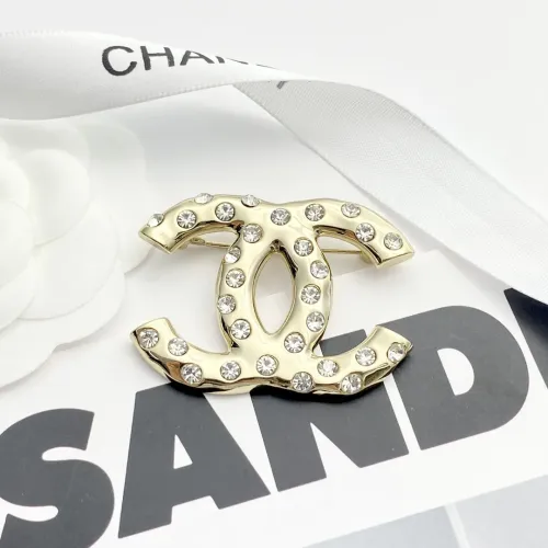 Cheap Chanel Brooches For Women #1399015 Replica Wholesale [$34.00 USD] [ITEM#1399015] on Replica Chanel Brooches