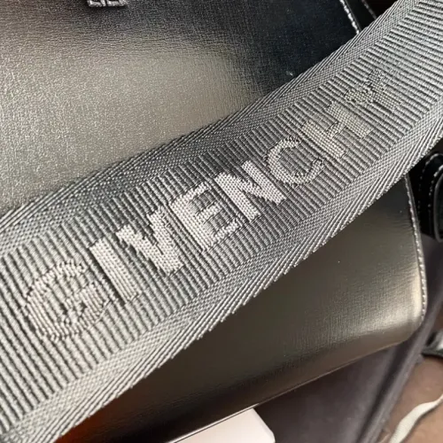 Cheap Givenchy AAA Quality Messenger Bags For Unisex #1399036 Replica Wholesale [$238.02 USD] [ITEM#1399036] on Replica Givenchy AAA Quality Messenger Bags