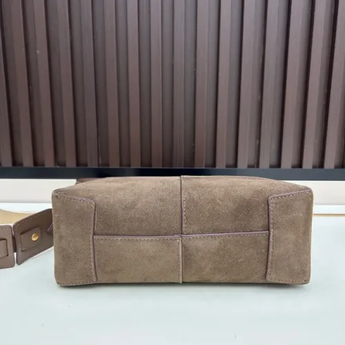 Cheap TOD'S AAA Quality Messenger Bags For Women #1399040 Replica Wholesale [$105.00 USD] [ITEM#1399040] on Replica TOD'S AAA Quality Messenger Bags