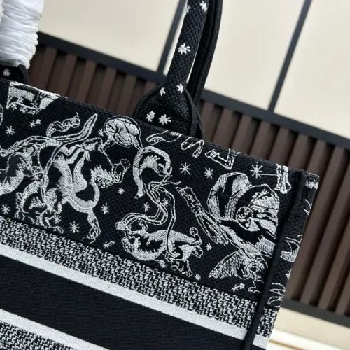 Cheap Christian Dior AAA Quality Handbags For Women #1399118 Replica Wholesale [$96.00 USD] [ITEM#1399118] on Replica Christian Dior AAA Quality Handbags
