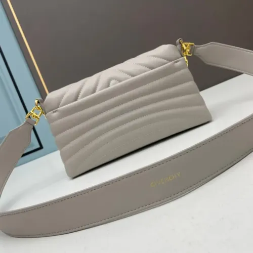 Cheap Givenchy AAA Quality Messenger Bags For Women #1399175 Replica Wholesale [$105.00 USD] [ITEM#1399175] on Replica Givenchy AAA Quality Messenger Bags