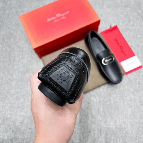 Cheap Salvatore Ferragamo Leather Shoes For Men #1399266 Replica Wholesale [$82.00 USD] [ITEM#1399266] on Replica Salvatore Ferragamo Leather Shoes
