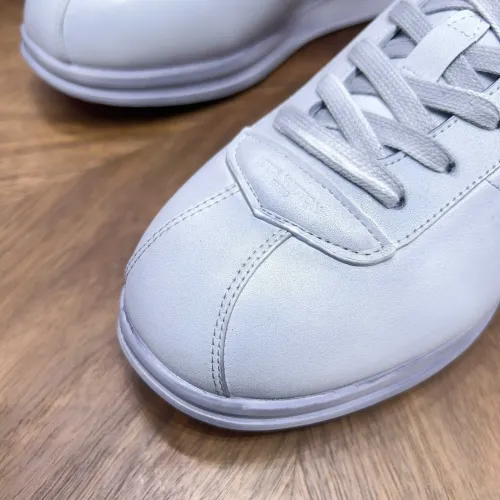 Cheap Louis Vuitton Casual Shoes For Men #1399400 Replica Wholesale [$135.00 USD] [ITEM#1399400] on Replica Louis Vuitton Casual Shoes