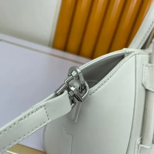 Cheap Givenchy AAA Quality Handbags For Women #1399498 Replica Wholesale [$98.00 USD] [ITEM#1399498] on Replica Givenchy AAA Quality Handbags