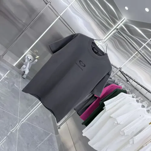 Cheap Balenciaga T-Shirts Short Sleeved For Unisex #1399848 Replica Wholesale [$40.00 USD] [ITEM#1399848] on Replica Balenciaga T-Shirts